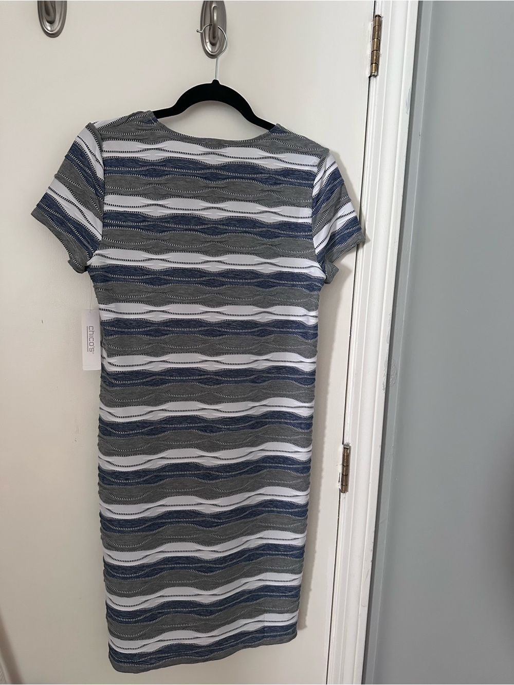 Chicos Blue  Gray White Wave Knit Shift Dress  size 0   NWT